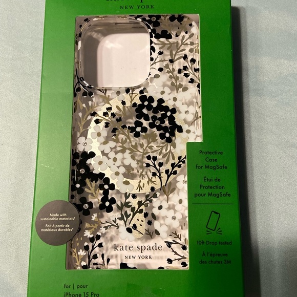 Kate Spade iPhone 15 Pro - Picture 5 of 9